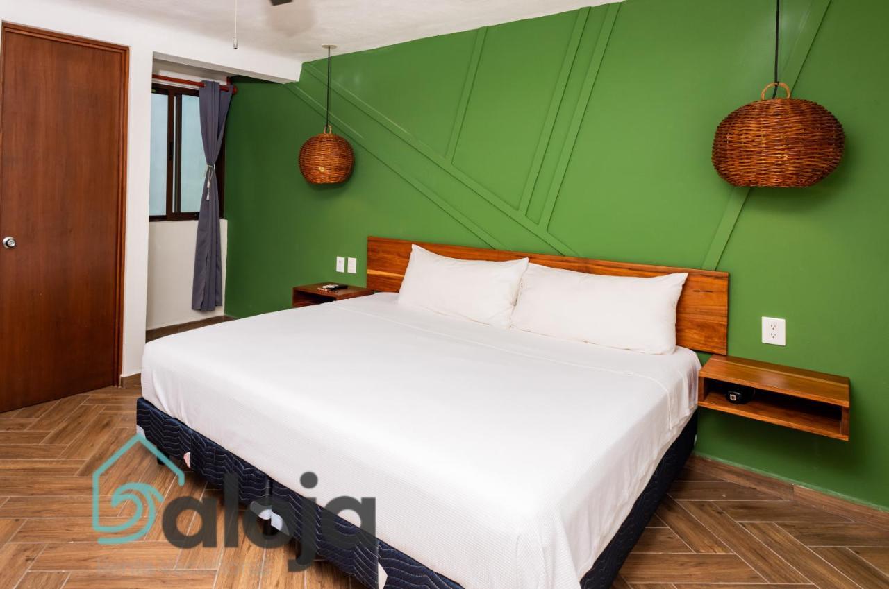 Vica Guest House Con Piscina En La Entrada De La Zona Hotelera Канкун Экстерьер фото